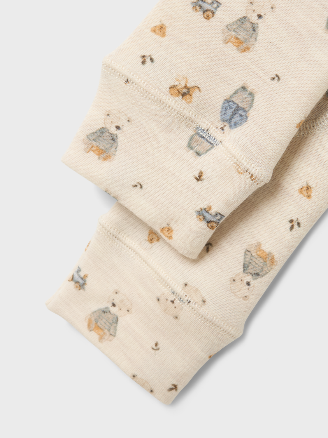 model_shot-front_full